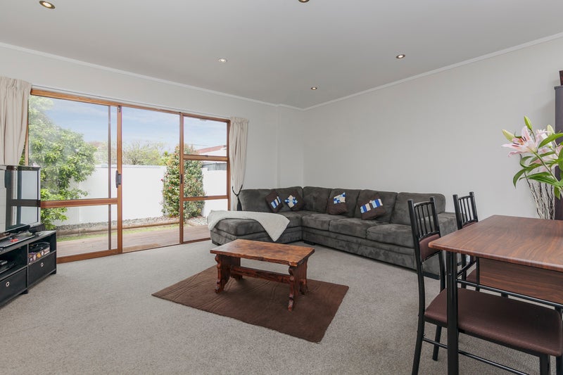 3/29 Gardner Avenue, New Lynn, Auckland - Carousel 2