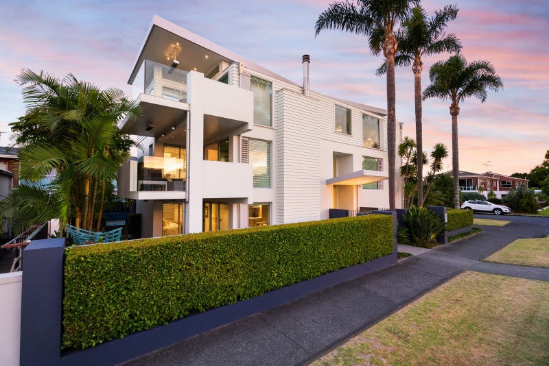 12 Neligan Avenue, Kohimarama, Auckland - Carousel 1