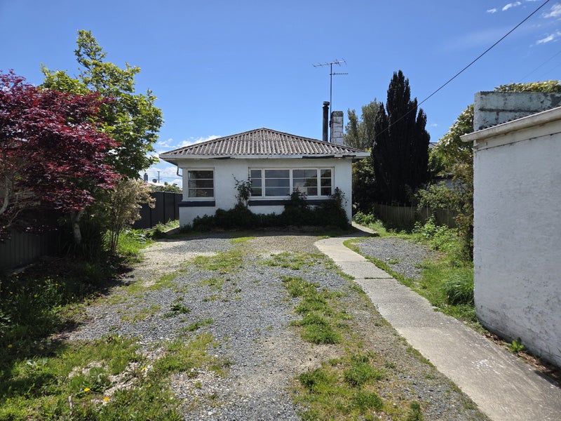 138 Clyde Street, Balclutha - Carousel 1