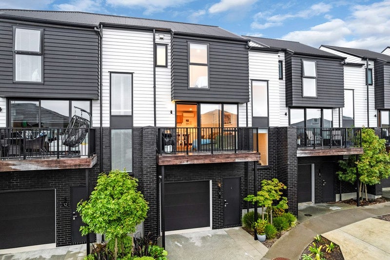 10 Panoni Lane, Howick, Auckland - Carousel 1