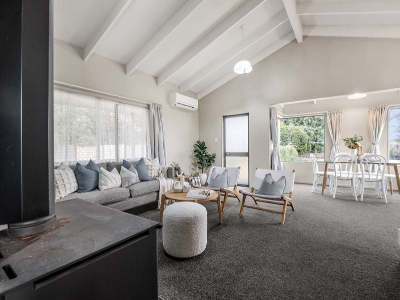 37B Aquarius Drive, Kawaha Point, Rotorua - Carousel 1