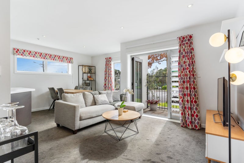 27/2 Western Springs Road, Kingsland, Auckland - Carousel 2