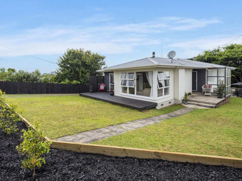 23 Puriri Street, Kamo, Whangarei - Carousel 1