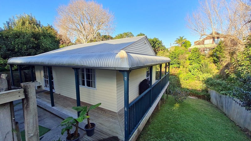 25 Glenfern Road, Mellons Bay, Auckland - Carousel 1