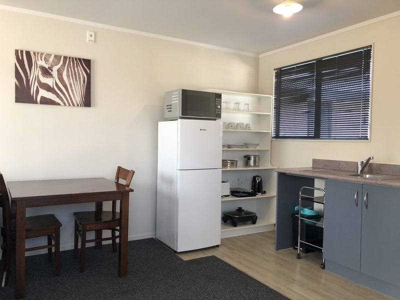 23 Jones Crescent, Melville, Hamilton - Carousel 2