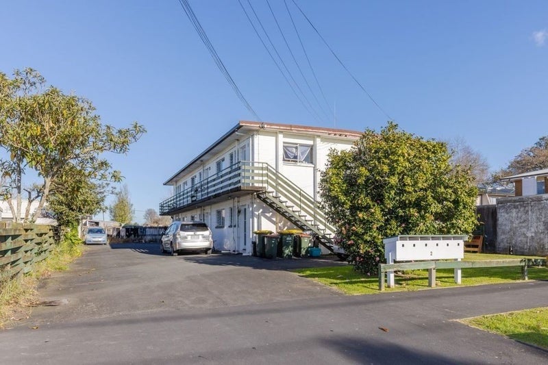 5/2 Coates Street, Hamilton East, Hamilton - Carousel 1