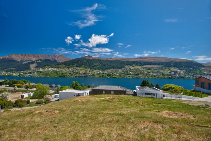10 Red Deer Rise, Kelvin Heights, Queenstown - Carousel 20