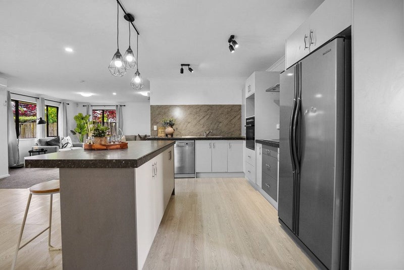 109 Farnborough Drive, Grandview Heights, Hamilton - Carousel 1