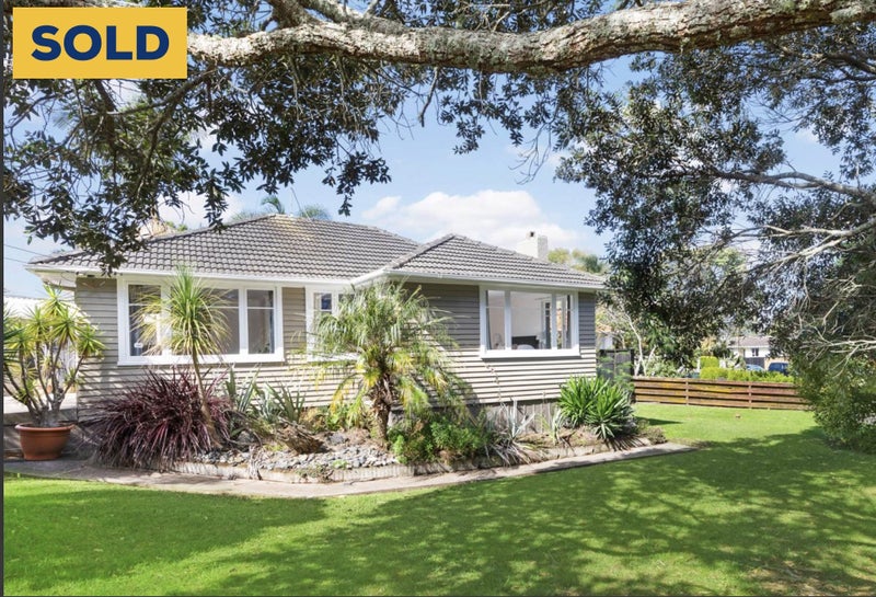 8 Sloane Street, Glen Innes, Auckland - Carousel 1