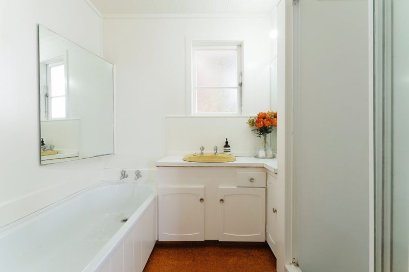 196 Archers Road, Glenfield, Auckland - Carousel 14