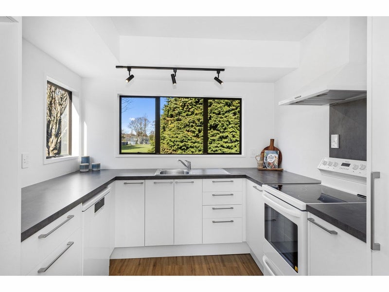 24A Rubens Place, Burnside, Christchurch - Carousel 2