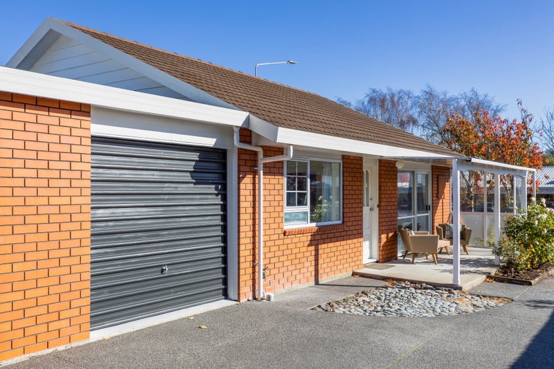 1/100 Centaurus Road, Huntsbury, Christchurch - Carousel 1