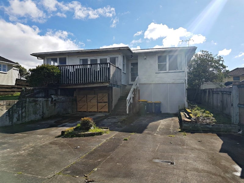 16 Reiman Street, New Lynn, Auckland - Carousel 1