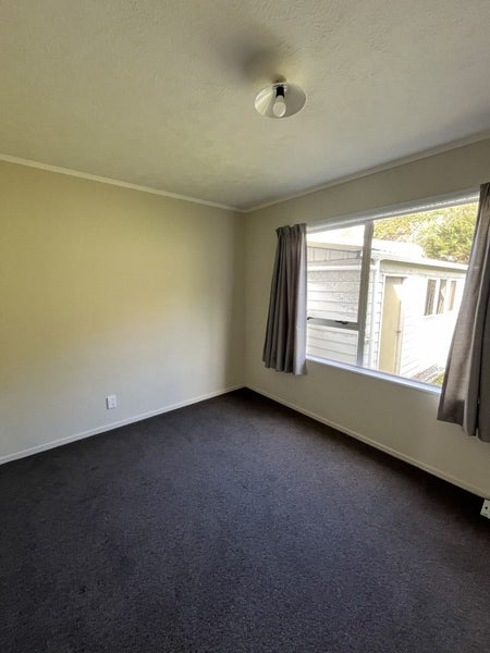 17 Staithes Drive North, Whitby, Porirua - Carousel 11