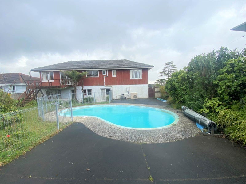 30 Cliff View Drive, Green Bay, Auckland - Carousel 1