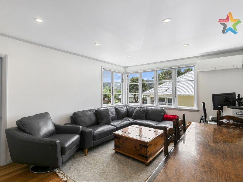 4 Frethey Grove, Naenae, Lower Hutt - Carousel 2