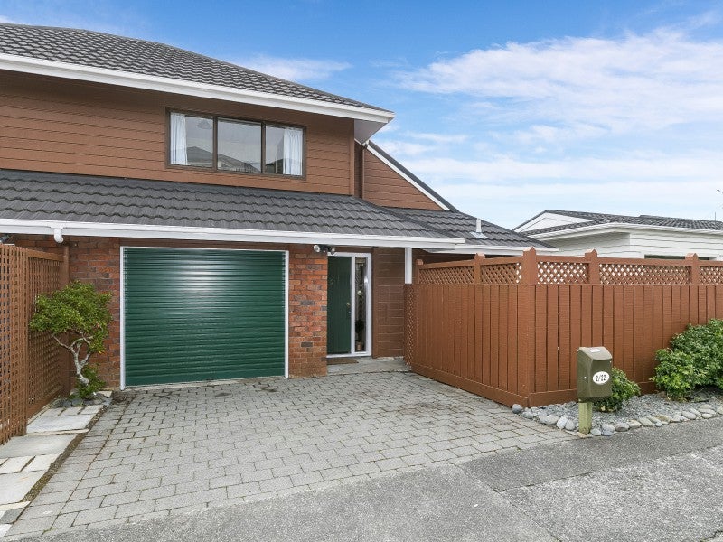 2/22 Parklands Drive, Karori, Wellington - Carousel 1
