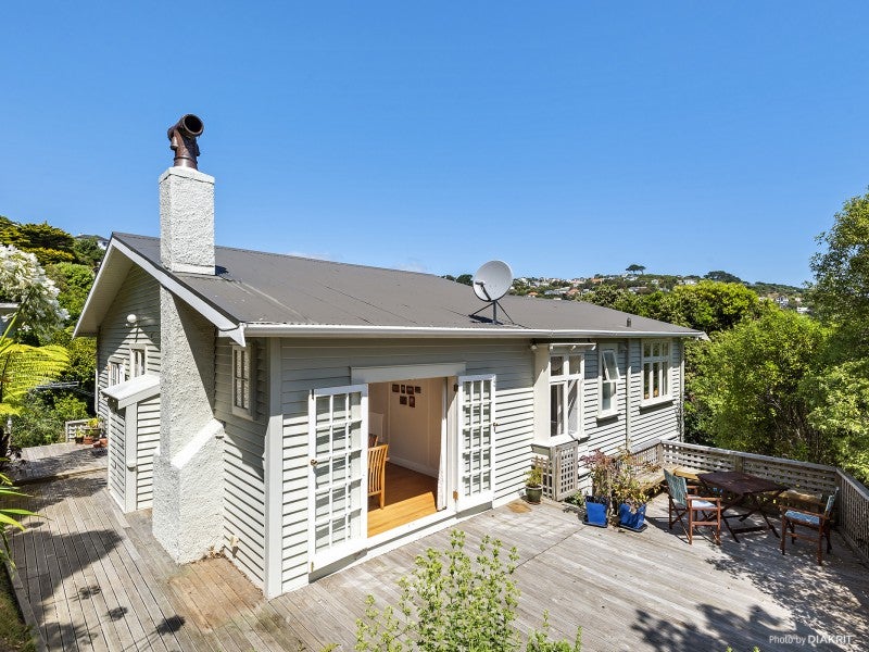 23 Tio Tio Road, Miramar, Wellington - Carousel 2