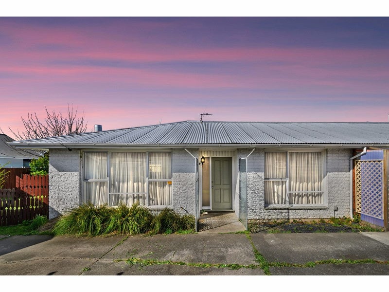 2/59 Winters Road, Redwood, Christchurch - Carousel 2
