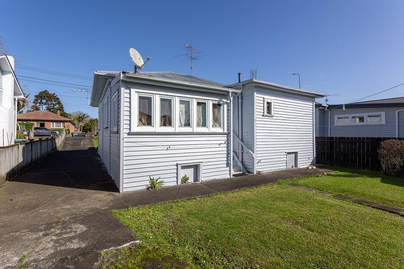 43 St Albans Avenue, Mount Eden, Auckland - Carousel 2