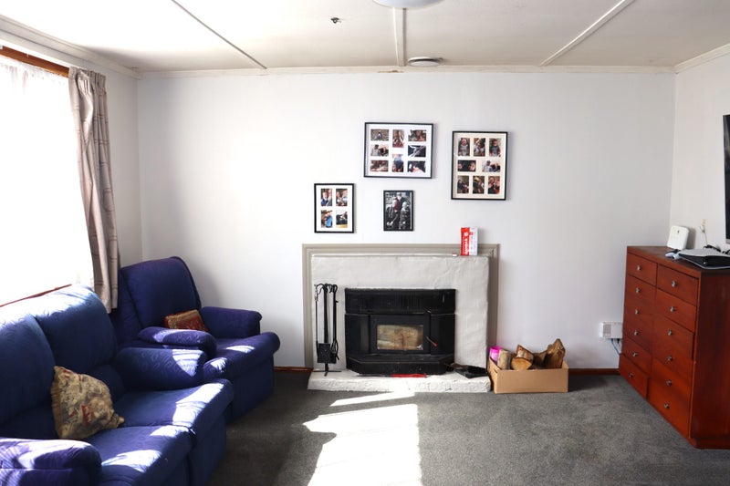 13 Clyde Street, Oamaru North, Oamaru - Carousel 2