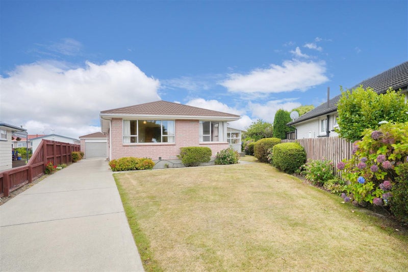 8 Wingate Street, Redwood, Christchurch - Carousel 1