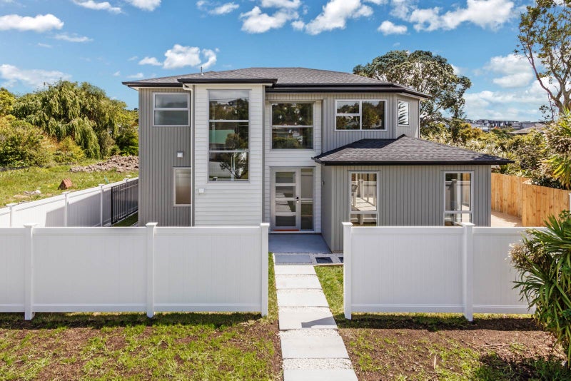 21 Glenvar Road, Torbay, Auckland - Carousel 1