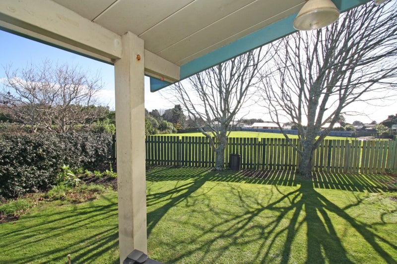 6 Te Rima Place, Bell Block, New Plymouth - Carousel 1