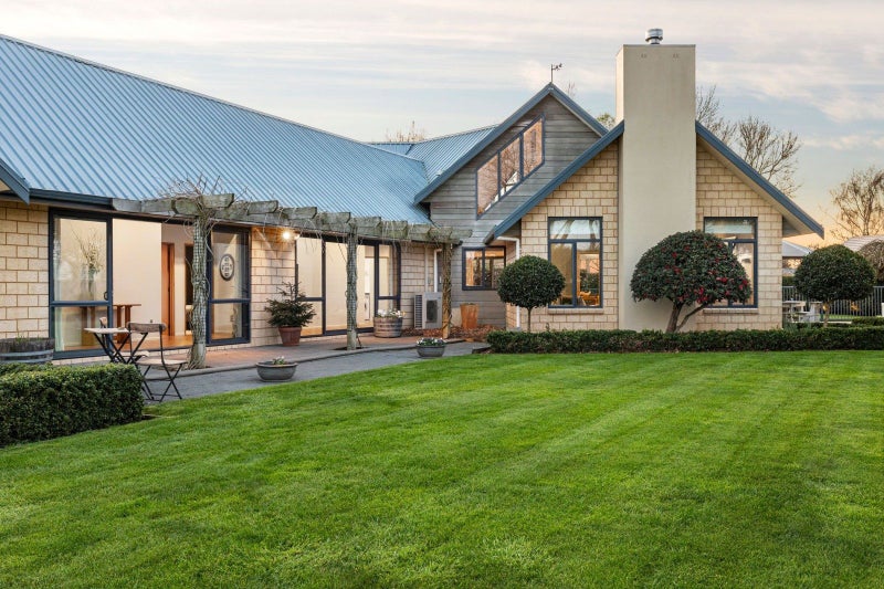 5 Curnow Place, Leamington, Cambridge - Carousel 2