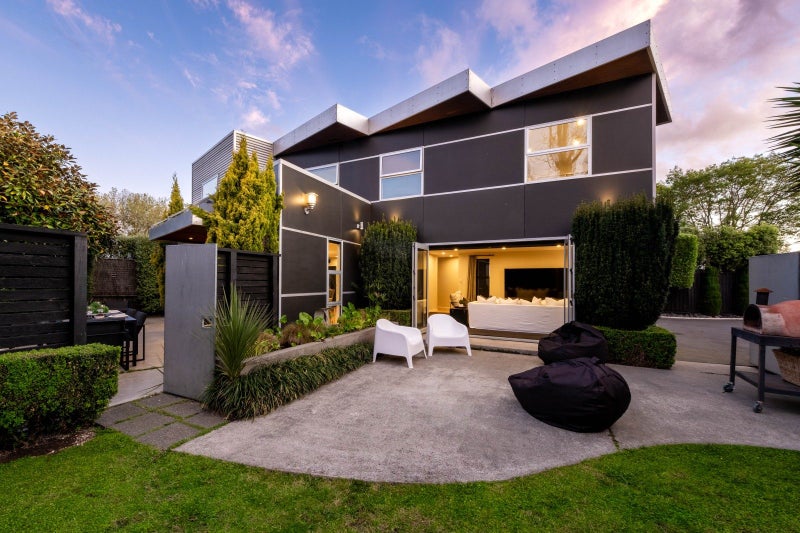 51 Oxley Avenue, St Albans, Christchurch - Carousel 1