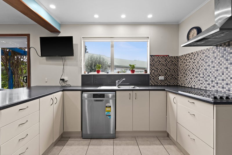 3/78 Guppy Road, Greenmeadows, Napier - Carousel 2