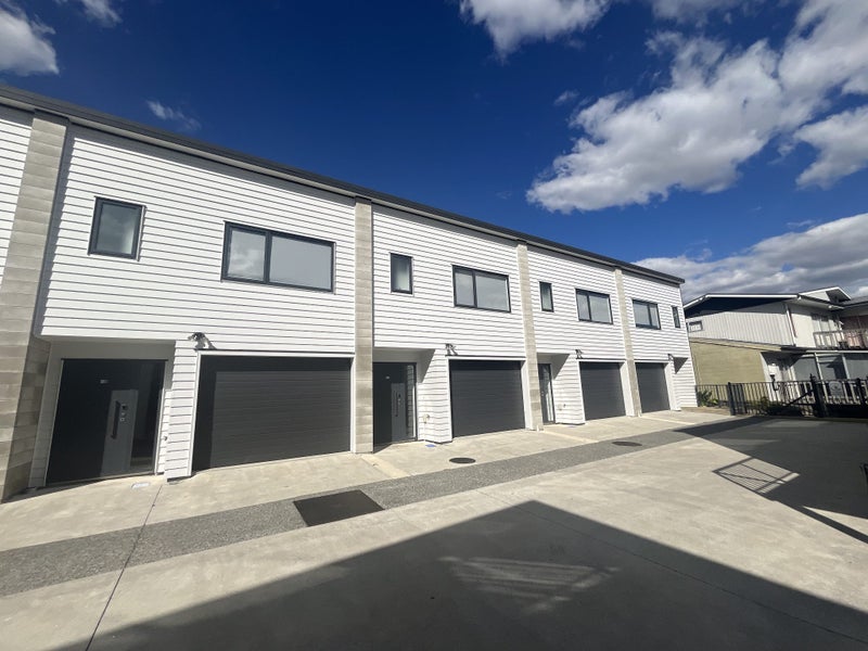 10/161 Nixon Street, Hamilton East, Hamilton - Carousel 1