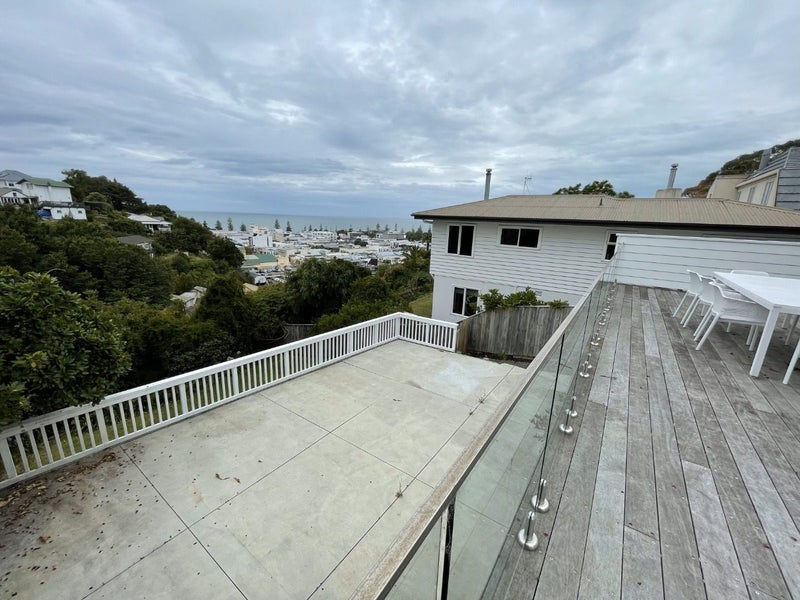 11 Colenso Avenue, Hospital Hill, Napier - Carousel 2