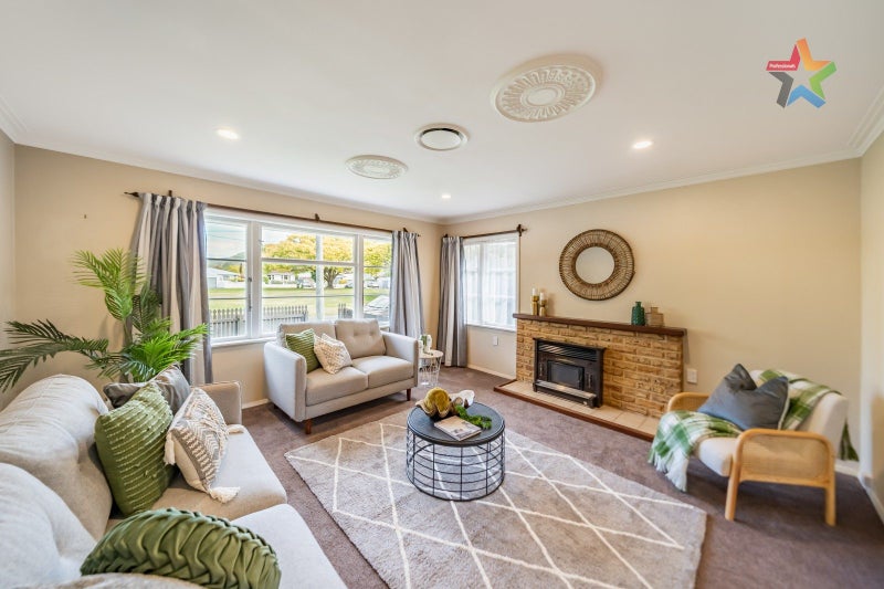 9 The Square, Manor Park, Lower Hutt - Carousel 1