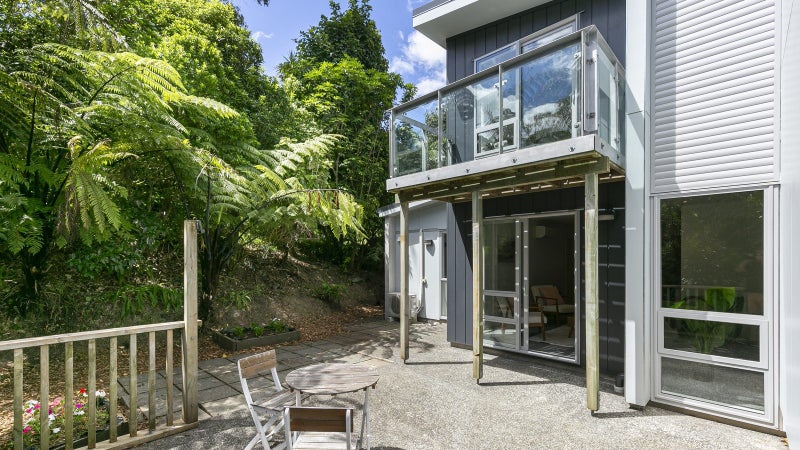 1/114 Mitchell Street, Brooklyn, Wellington - Carousel 1