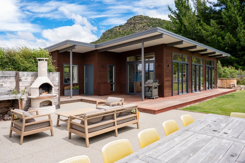 4 Goldie Lane, Albert Town, Wanaka - Carousel 2