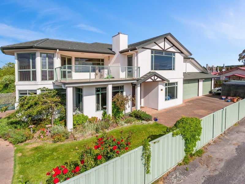 905 State Highway 1, Taupo - Carousel 1