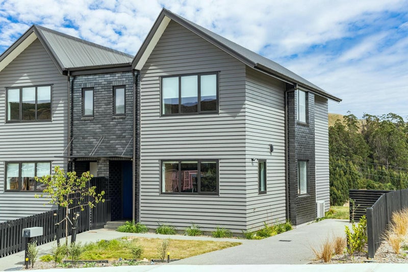 42 Turtleback Avenue, Whitby, Porirua - Carousel 1