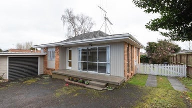 50B Alison Street, Hamilton Lake, Hamilton - Carousel 1