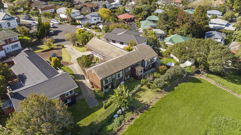 9 Hilstan Place, Onehunga, Auckland - Carousel 2