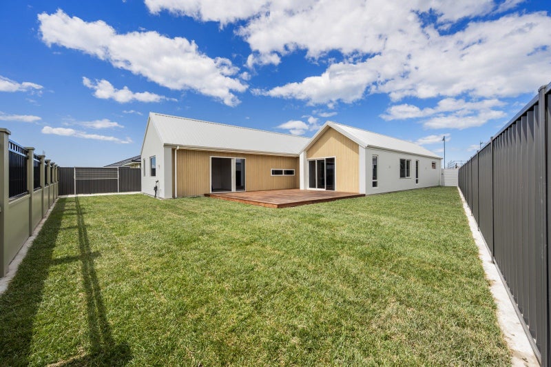 102 Pelorus Avenue, Poraiti, Napier - Carousel 2