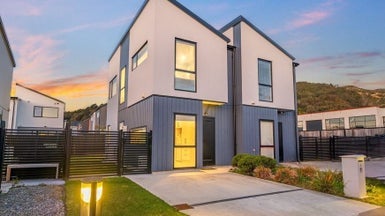 5 Gloaming Lane, Wallaceville, Upper Hutt - Carousel 1