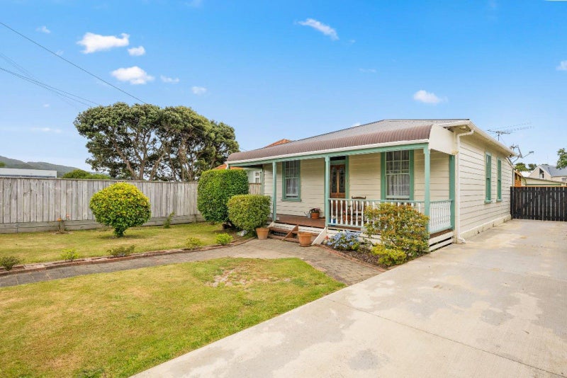 18 York Street, Moera, Lower Hutt - Carousel 2