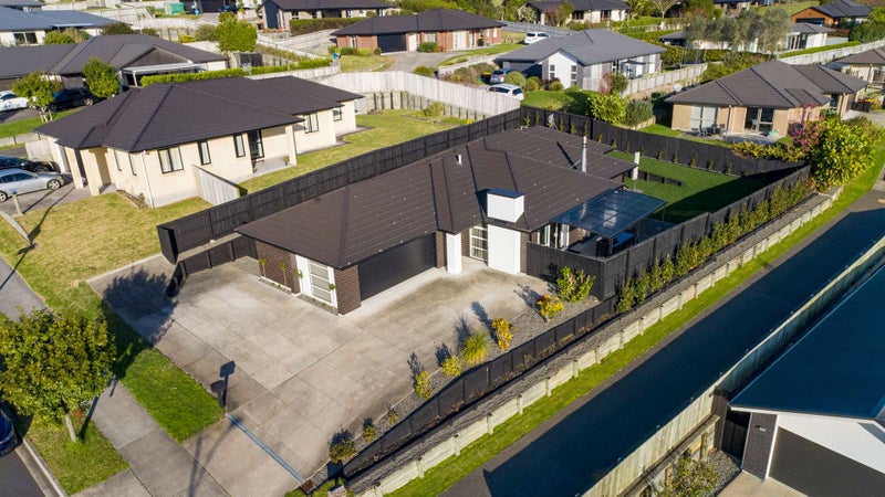 127 Condor Drive, Pyes Pa, Tauranga - Carousel 1