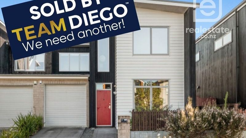 7 Harvard Street, Hobsonville, Auckland - Carousel 1