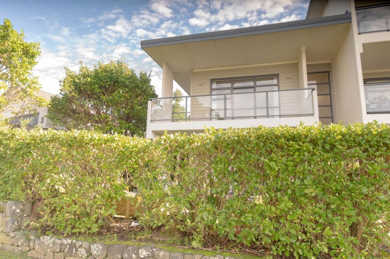 9/79 Schnapper Rock Road, Schnapper Rock, Auckland - Carousel 1