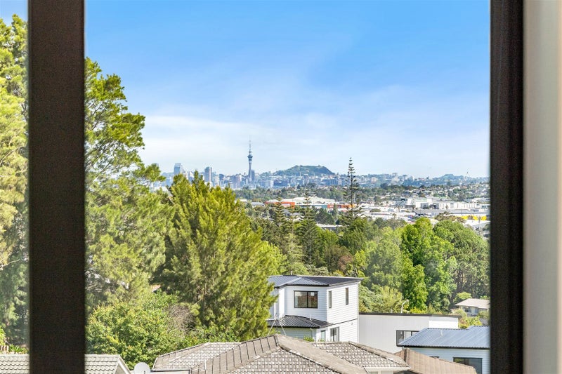 56B Juniper Road, Sunnynook, Auckland - Carousel 2