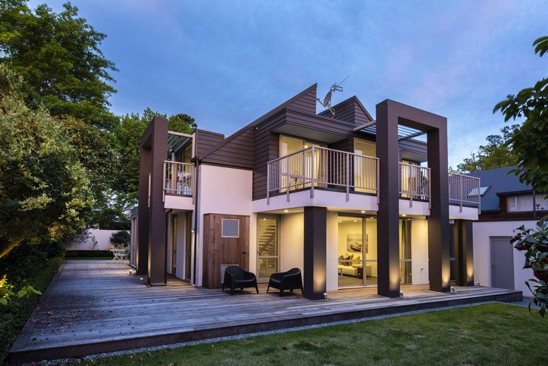 17 Helmores Lane, Merivale, Christchurch - Carousel 1