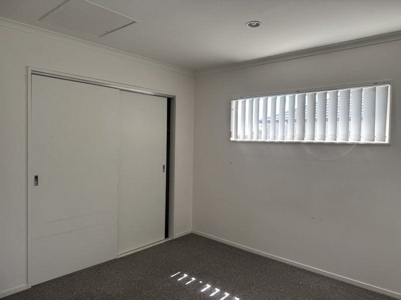 15 Brashier Circle, Sunnyvale, Auckland - Carousel 7
