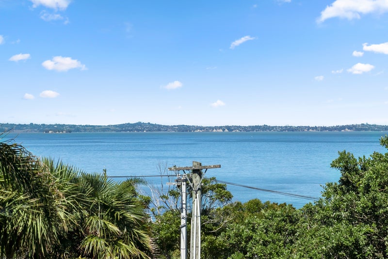 5A Tetley Road, Surfdale, Waiheke Island - Carousel 2